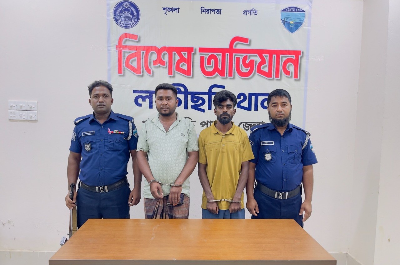 কিশোরীকে দলবদ্ধ ধর্ষণ ও ভিডিও ধারণ,  দুই ধর্ষক গ্রেফতার