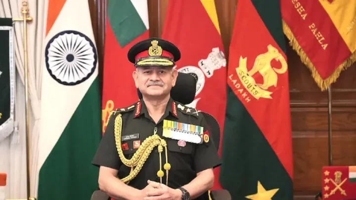 সরকার বদলালে ঢাকা-দিল্লি সম্পর্ক পরিবর্তন হতে পারে : ভারতীয় সেনাপ্রধান