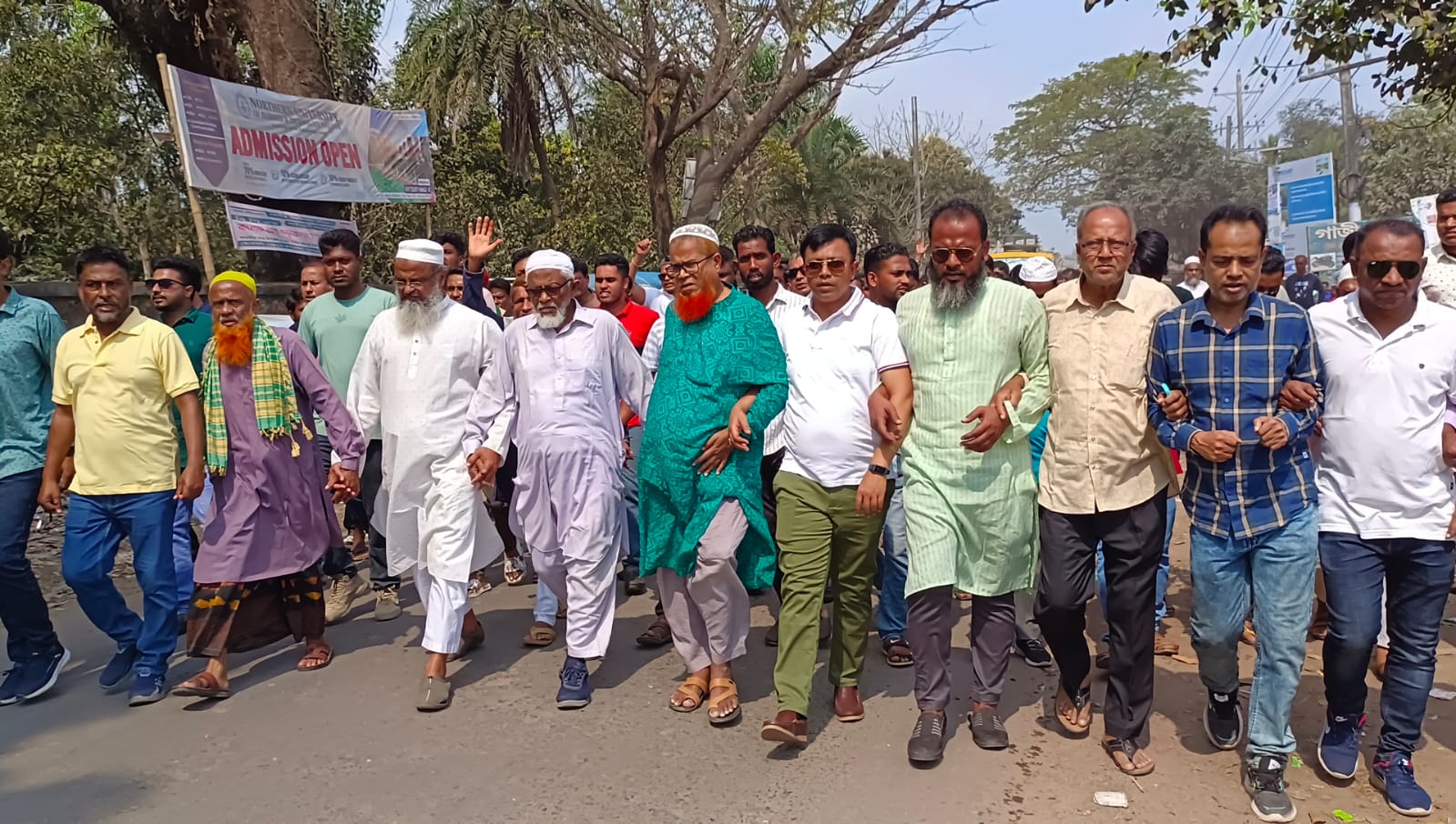 আ.লীগের নৈরাজ্যের প্রতিবাদে বিএনপির বিক্ষোভ