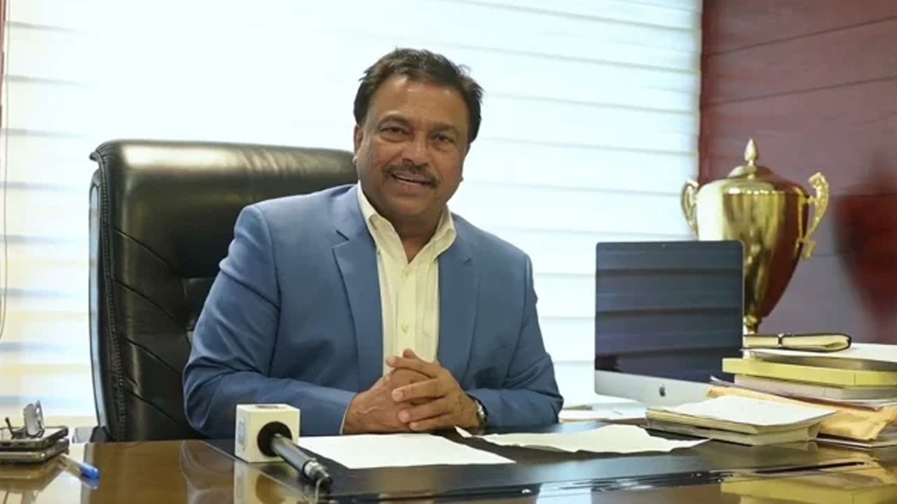 বিসিবি সভাপতি ফারুককে অপসারণ করে প্রজ্ঞাপন জারি