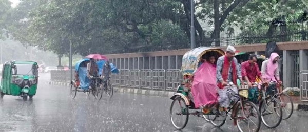 সকাল থেকে রাজধানীসহ বিভিন্ন স্থানে বৃষ্টি