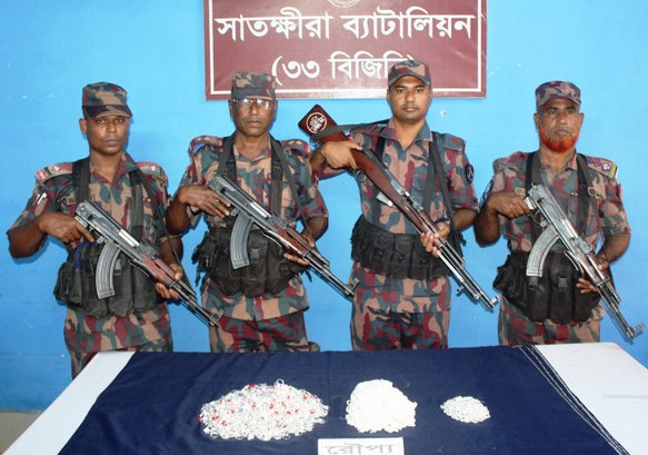সাতক্ষীরায় ৭ মাসে স্বর্ণসহ ৪৫ কোটি টাকার পণ্য জব্দ, আটক- ২৬