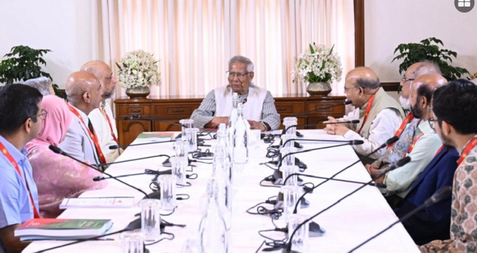 সংস্কার কমিশনের সুপারিশ দ্রুত বাস্তবায়নের তাগিদ প্রধান উপদেষ্টার