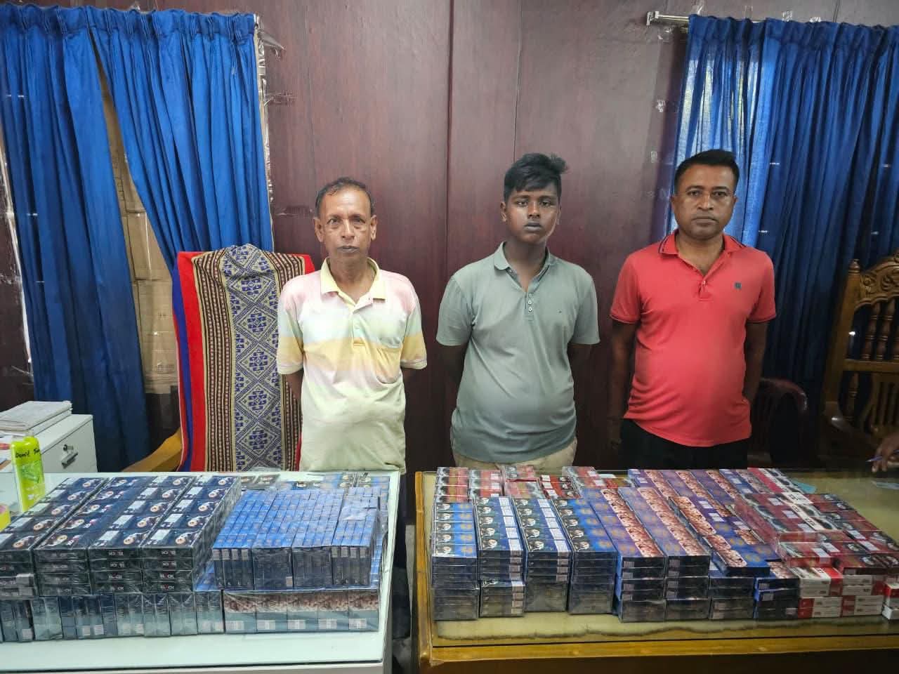 ভোলায় শুল্ক ফাঁকি দেওয়া অবৈধ সিগারেটসহ আটক -৩