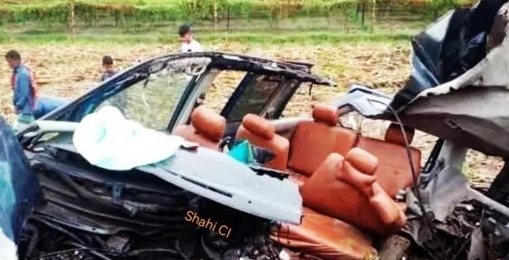 দিনাজপুরে ট্রাক-মাইক্রোবাস সংঘর্ষে নিহত ২,আহত ৫