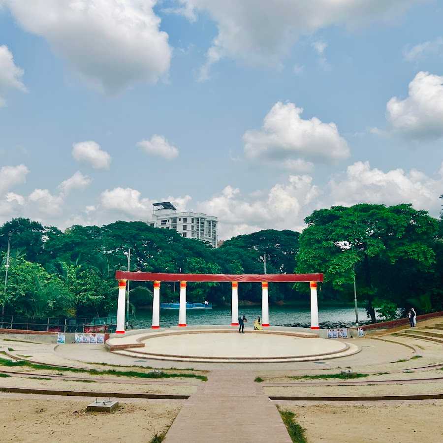 জুলাই গণঅভ্যুত্থান উদযাপন উপলক্ষ্যে ডিএসসিসি সাইকেল র‍্যালি