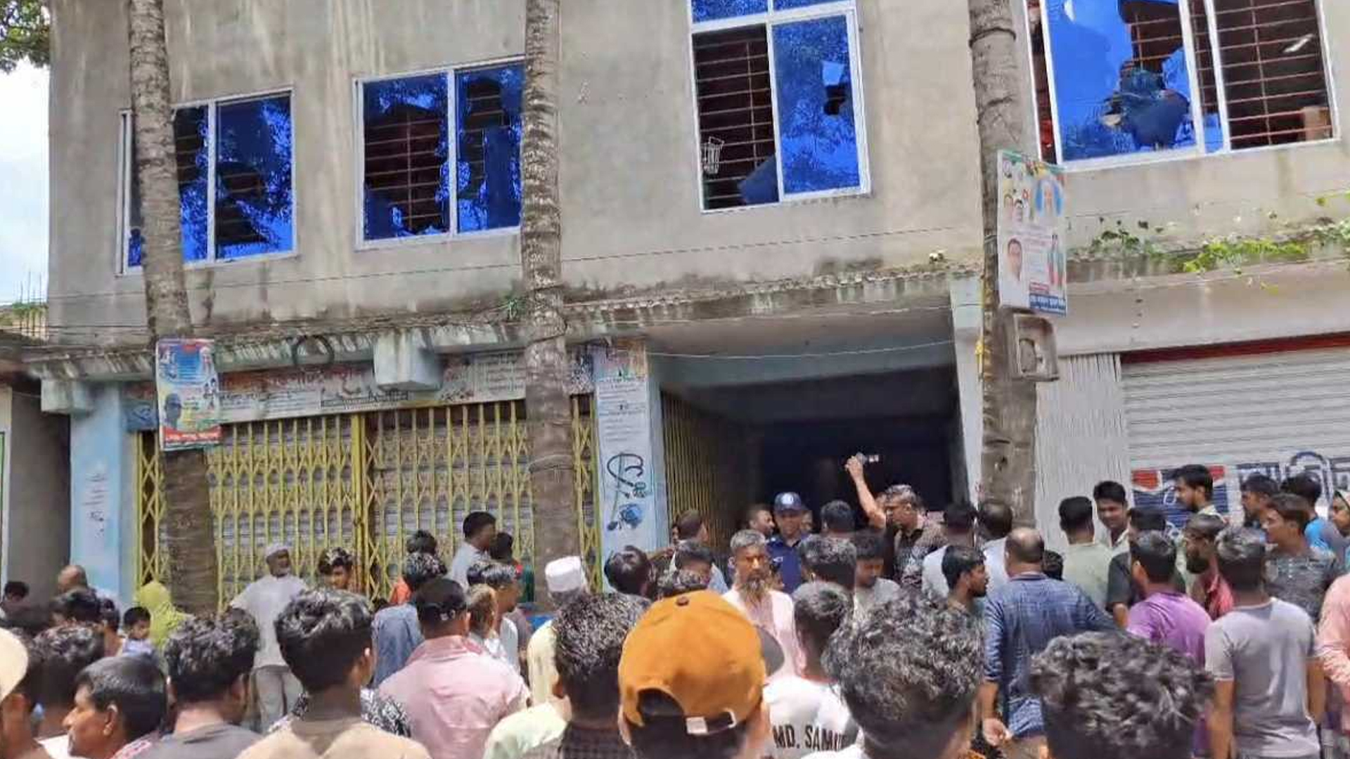 মাদক ব্যবসার অভিযোগ তুলে নারীসহ তিনজনকে ‘পিটিয়ে হত্যা’