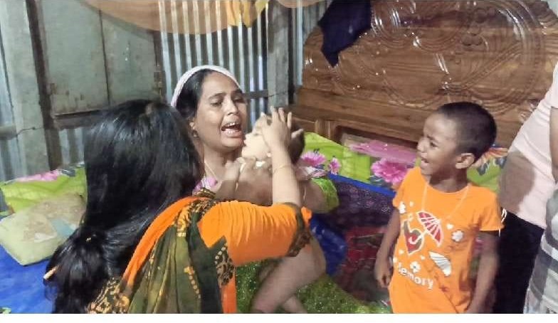 সরিষাবাড়ীতে গলায় চানাচুর আটকে শিশুর মৃত্যু