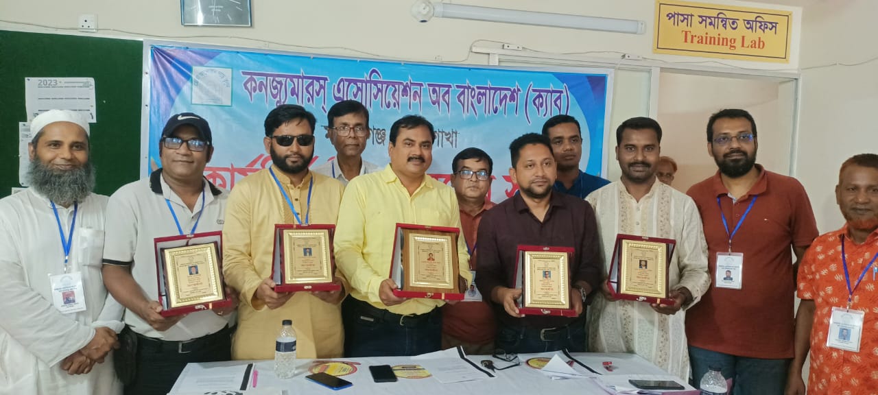 মানিকগঞ্জে পাঁচ সাংবাদিক নেতাকে ক্যাবের সংবর্ধনা