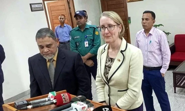 বাংলাদেশে সুষ্ঠু, নিরপেক্ষ ও অংশগ্রহণমূলক নির্বাচন চায় যুক্তরাজ্য: সারাহ কুক
