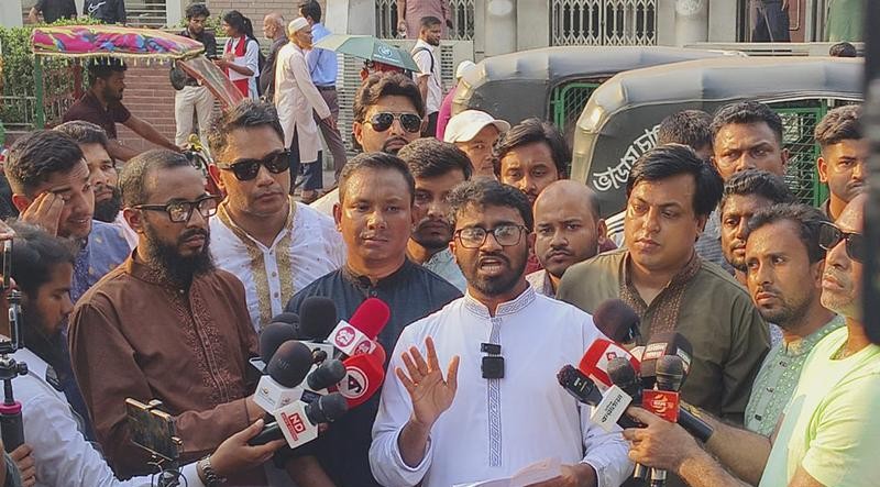 ৪৮ ঘণ্টার মধ্যে স্বরাষ্ট্র উপদেষ্টার পদত্যাগ দাবি