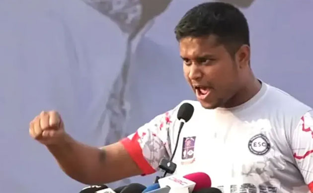 খুনিকে নিরাপদে দেশ ছাড়ার সুযোগ দেয়া হয়েছে: হাসনাত