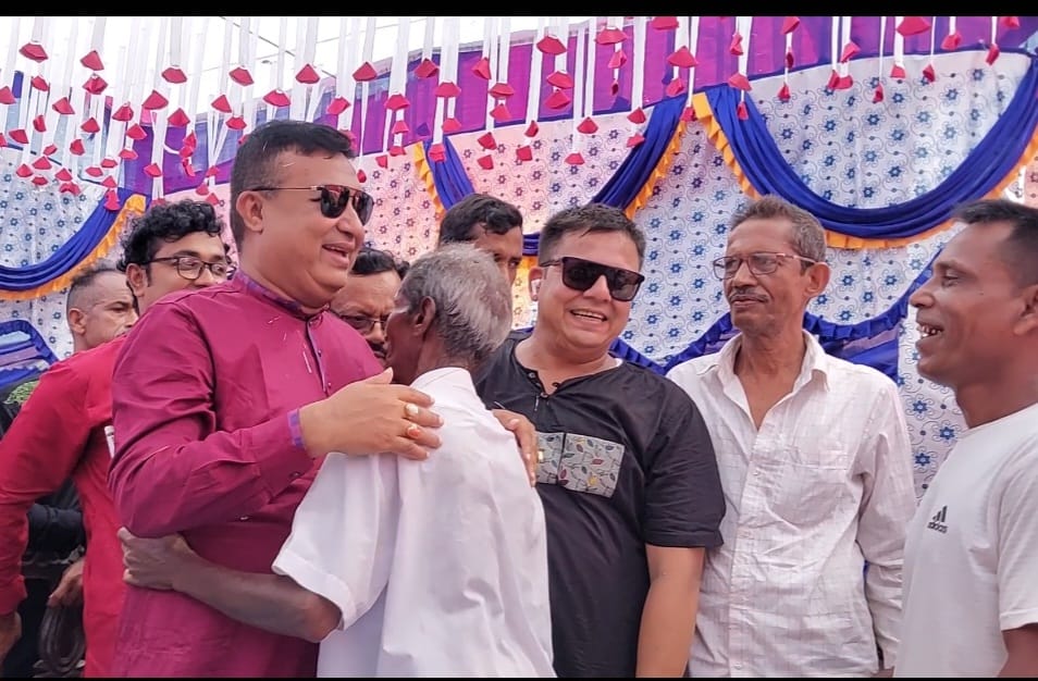 ২ শতাধিক হিন্দু সম্প্রদায়ের নারী পুরুষের বিএনপিতে যোগদান