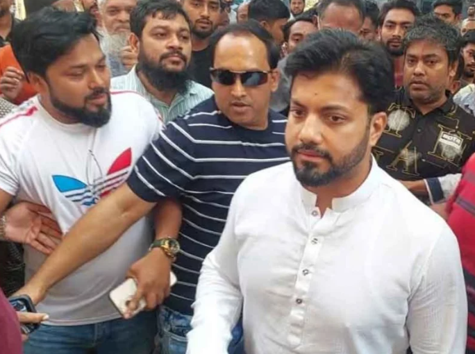 ঢাকার জনগণকে সঙ্গে নিয়ে থানা ঘেরাও করব: ইশরাক