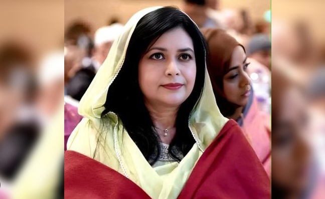 ১৭ বছর পর দেশের মাটিতে জোবাইদা রহমান