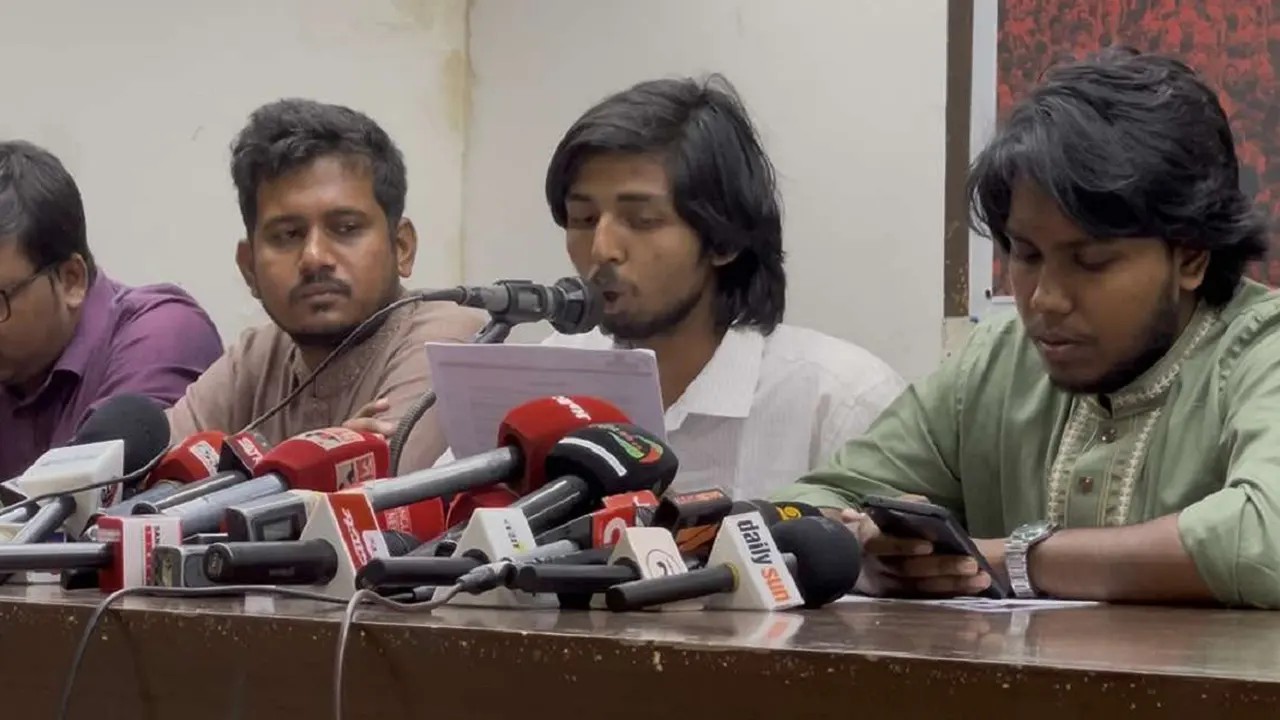 ৮ দফা দাবি না মানলে আন্দোলনের হুঁশিয়ারি জুলাই ঐক্যের