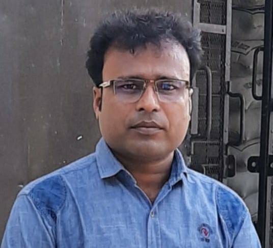 আর কি করলে ফাঁদে ফেলা যায় খাদ্য কর্মকর্তাকে!