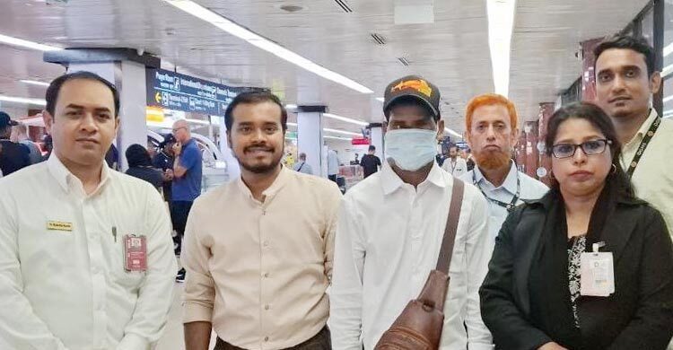 হাজার হাজার মানুষকে মারার জন্য দায়ী শেখ হাসিনা
