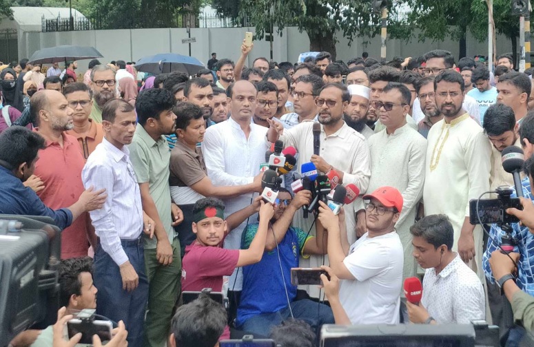 ‘দাবি আদায়ে নতুন কেন্দ্র হবে কাকরাইল মোড়’