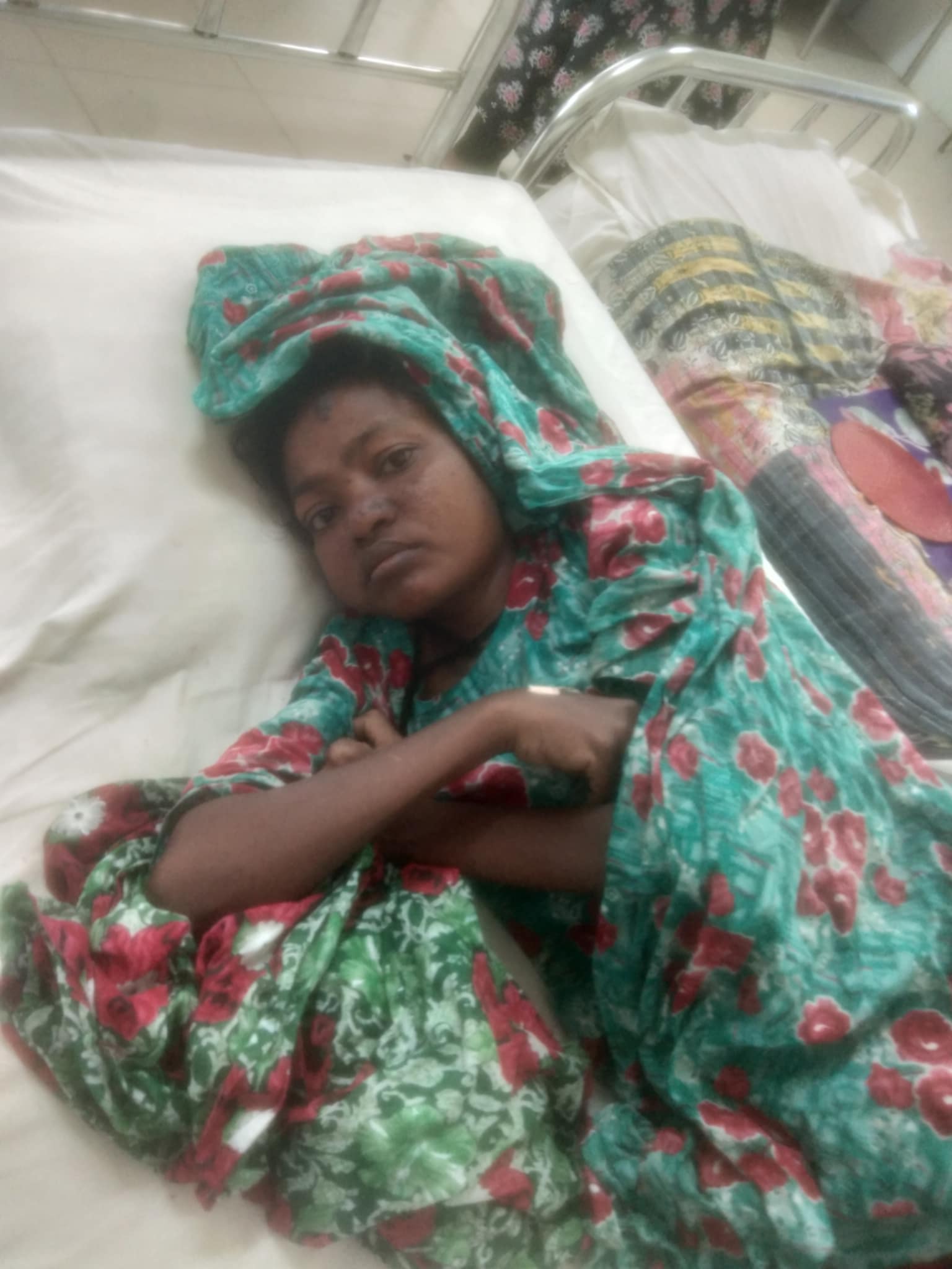 বাঁচতে চান দূরারোগ্য ব্যাধিতে আক্রান্ত প্রতিবন্ধী খালেদা খাতুন
