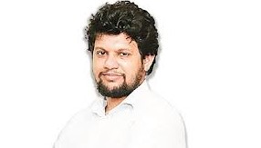 রাজনৈতিক দলগুলো সরকারের সহযোগী ভূমিকায় নেই: মাহফুজ আলম