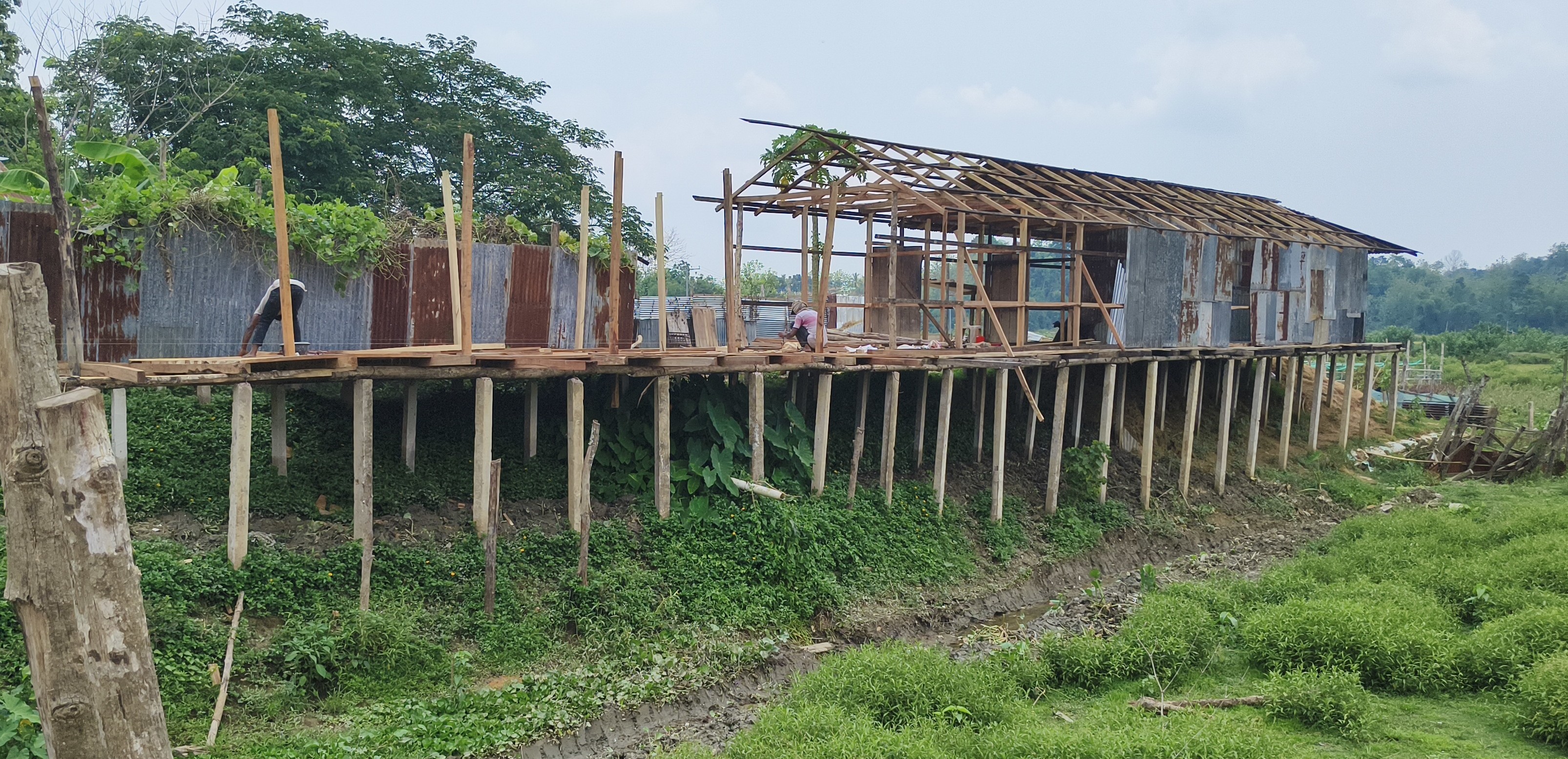মহালছড়িতে খাল খেকোদের দখলে সরকারি খাল