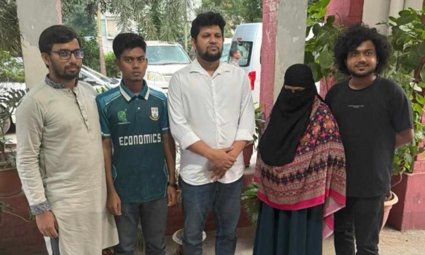 মাহফুজ আলমের মাথায় বোতল ছুড়ে মারা শিক্ষার্থীর বিষয়ে বিবৃতি দিলো ডিএমপি