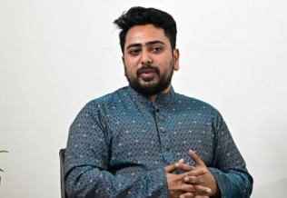 নতুন সংবিধান ছাড়া নতুন বাংলাদেশের প্রয়োজন নেই: নাহিদ