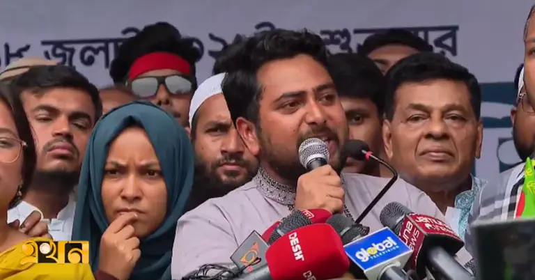 ‘প্রতিশ্রুতি আদায় না করে সরকার যেতে পারবে না’