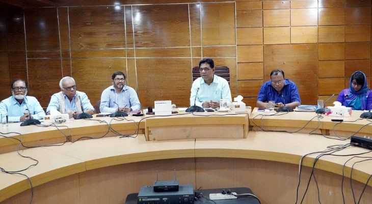 জলাবদ্ধতা নিরসনসহ ১৬ দফা দাবিতে কেসিসি প্রশাসককে স্মারকলিপি