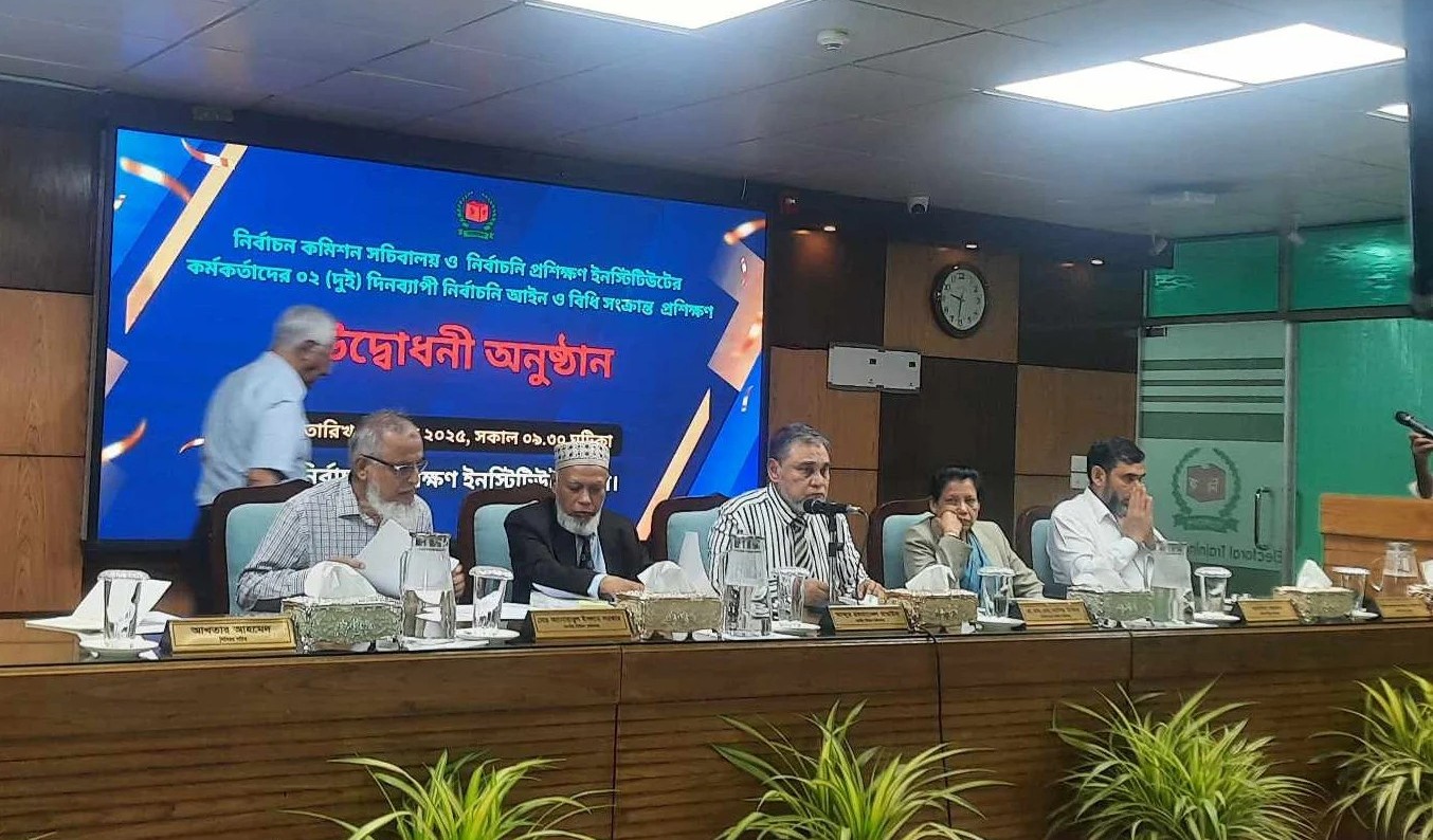 সরকারের সহযোগিতা ছাড়া সুষ্ঠু নির্বাচন সম্ভব নয়: সিইসি