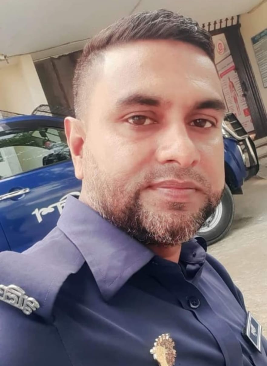 পুলিশ কনস্টেবলের ছুরির আঘাতে জখম এসএসসি পরীক্ষার্থী