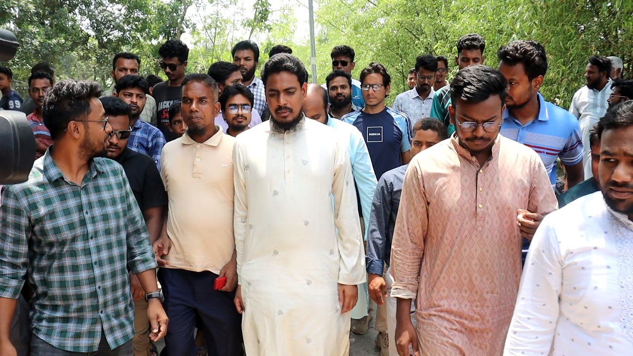 দেশকে পুতুল রাষ্ট্রে পরিণত করেছিল আওয়ামী লীগ: আখতার হোসেন