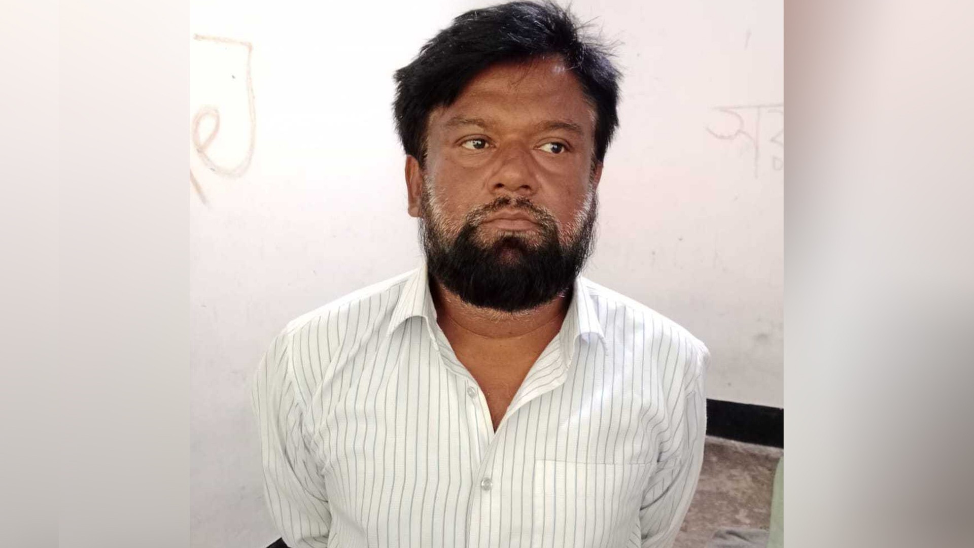 রাজবাড়ীতে কৃষক লীগ নেতা গ্রেফতার