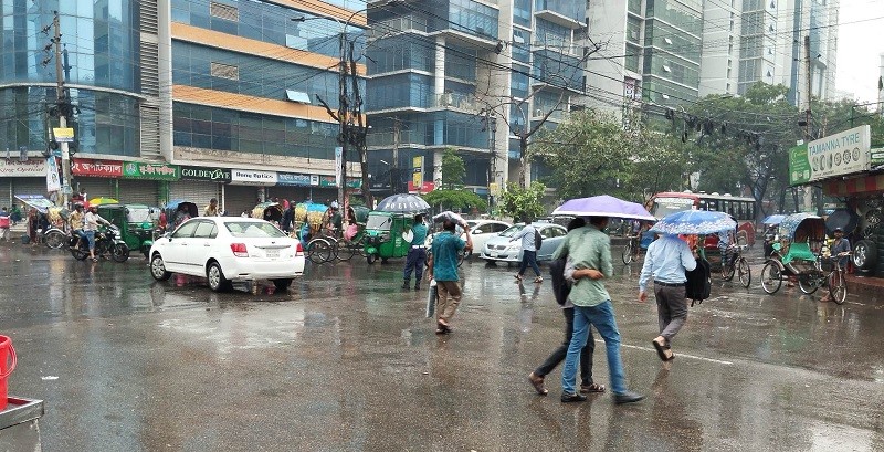 রাজধানীতে স্বস্তির বৃষ্টি