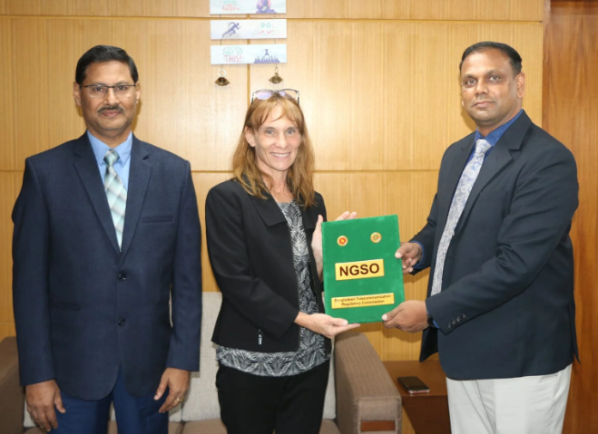 স্টারলিংকের অনুকূলে লাইসেন্স হস্তান্তর করলো বিটিআরসি