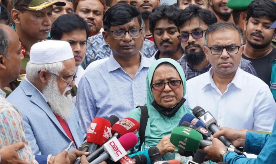 স্বাস্থ্যখাতের সিন্ডিকেট ভাঙতে সম্মিলিত প্রচেষ্টা প্রয়োজন : স্বাস্থ্য উপদেষ্টা