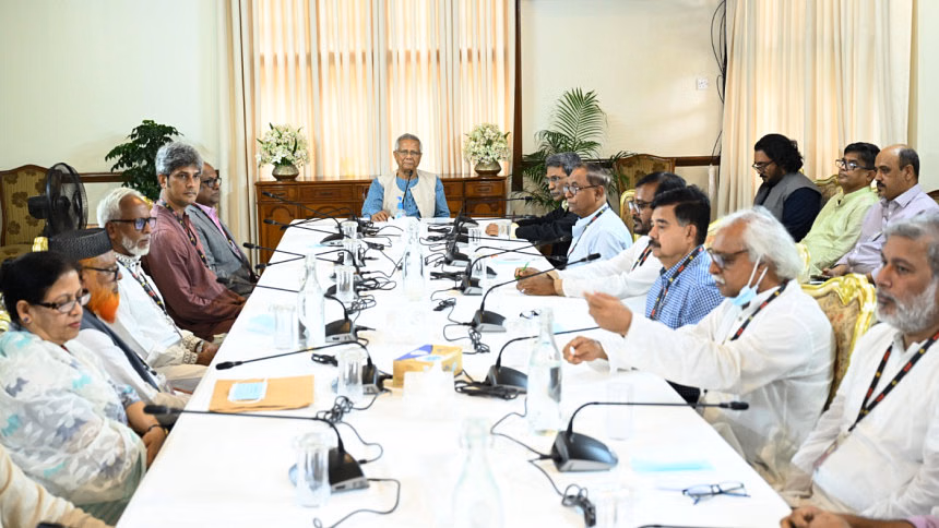 পরাজিত শক্তির নানা ষড়যন্ত্রের লক্ষণ দেখা যাচ্ছে: প্রধান উপদেষ্টা