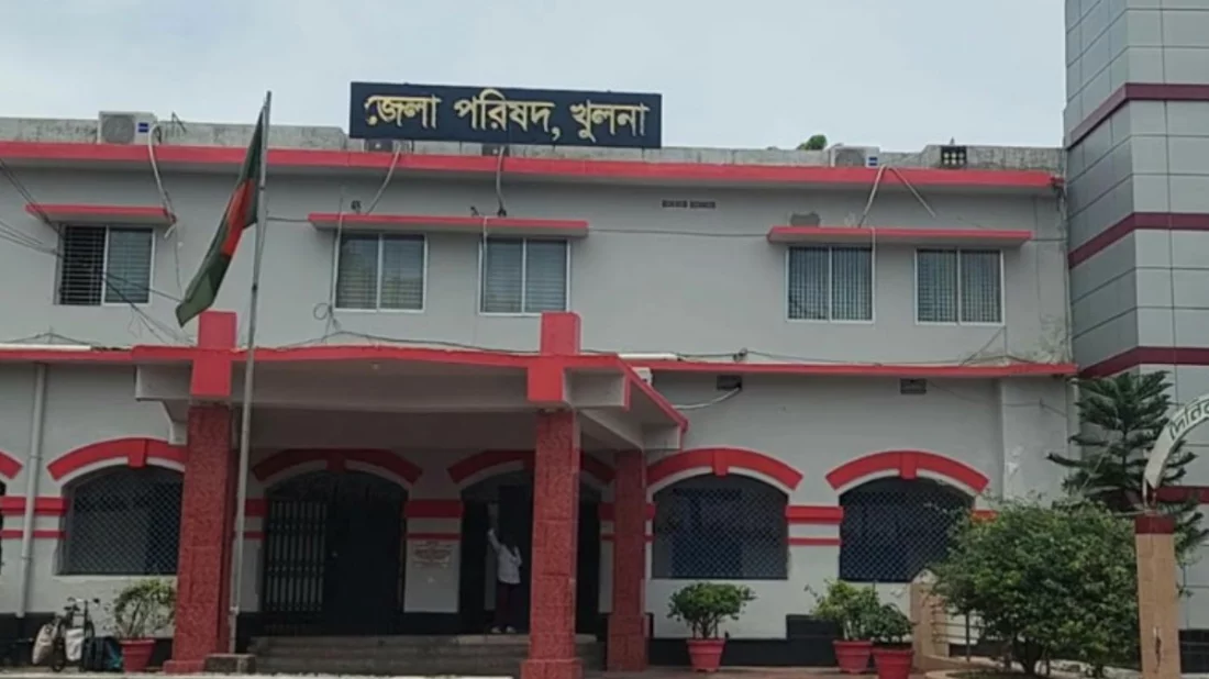 জেলা পরিষদের পুড়ে যাওয়া ফাইল উদ্ধার : খুলনায় প্রশাসনিক কর্মকর্তার সাধারণ ডায়েরি